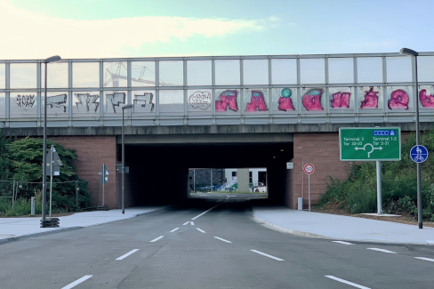 Neue A3-Unterführung am Flughafen