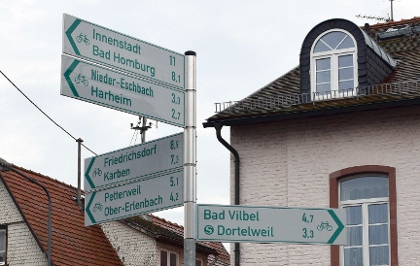 Radwegweisung in Nieder-Erlenbach